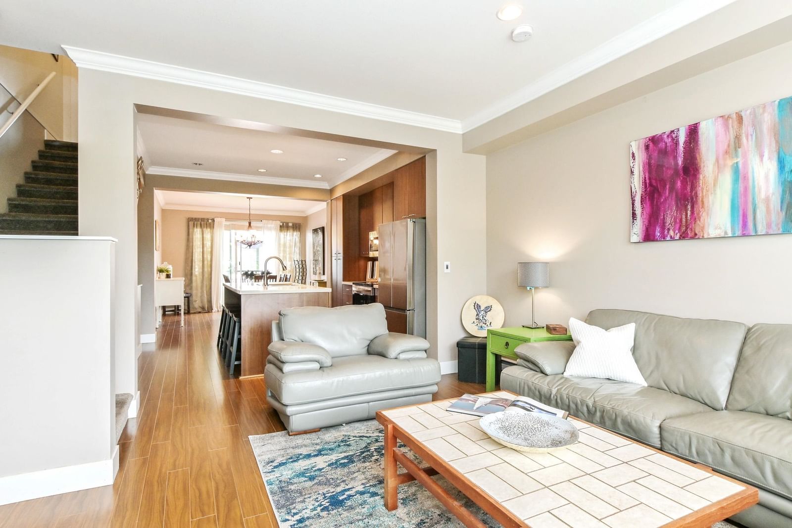 Listing Image 5