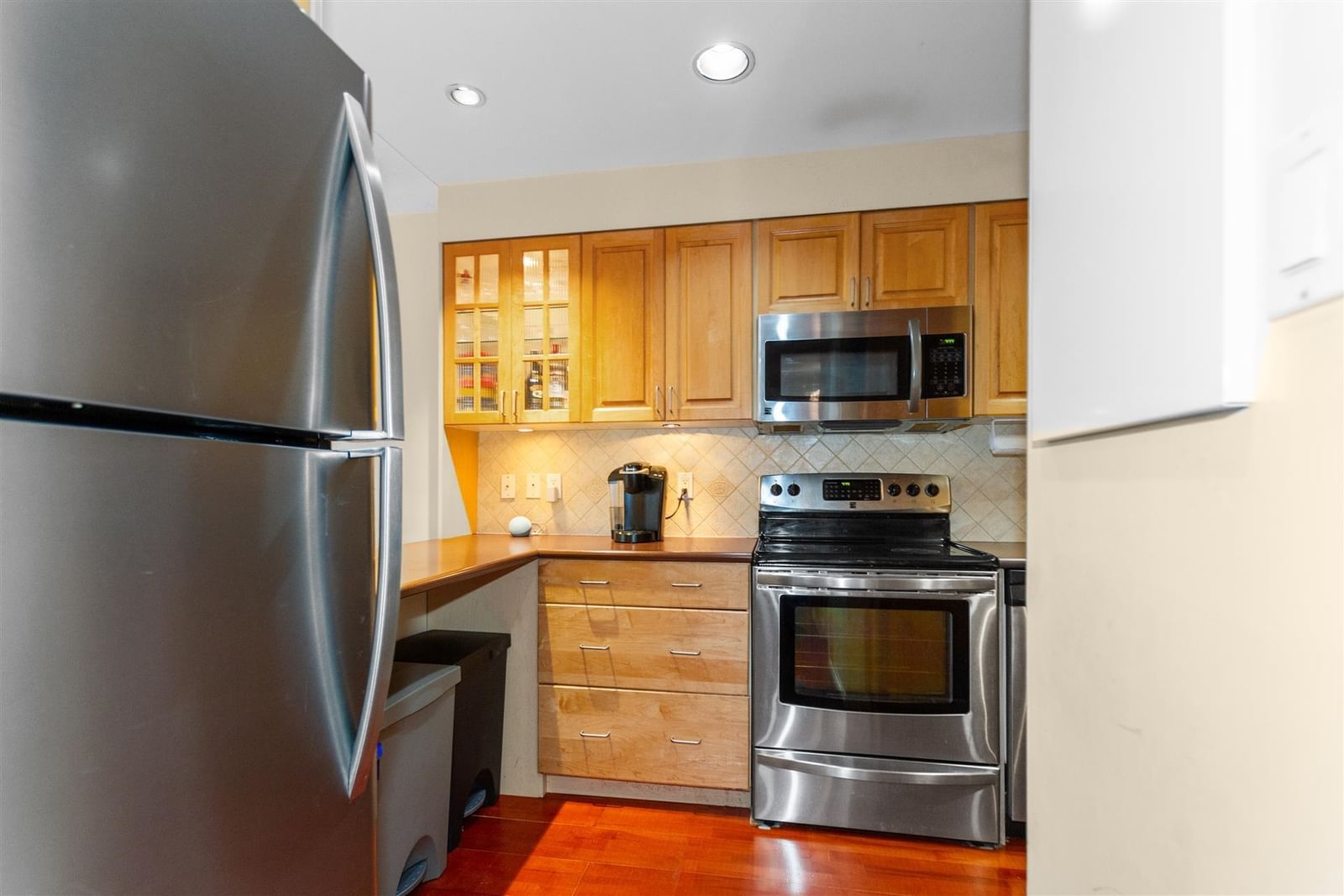 Listing Image 15