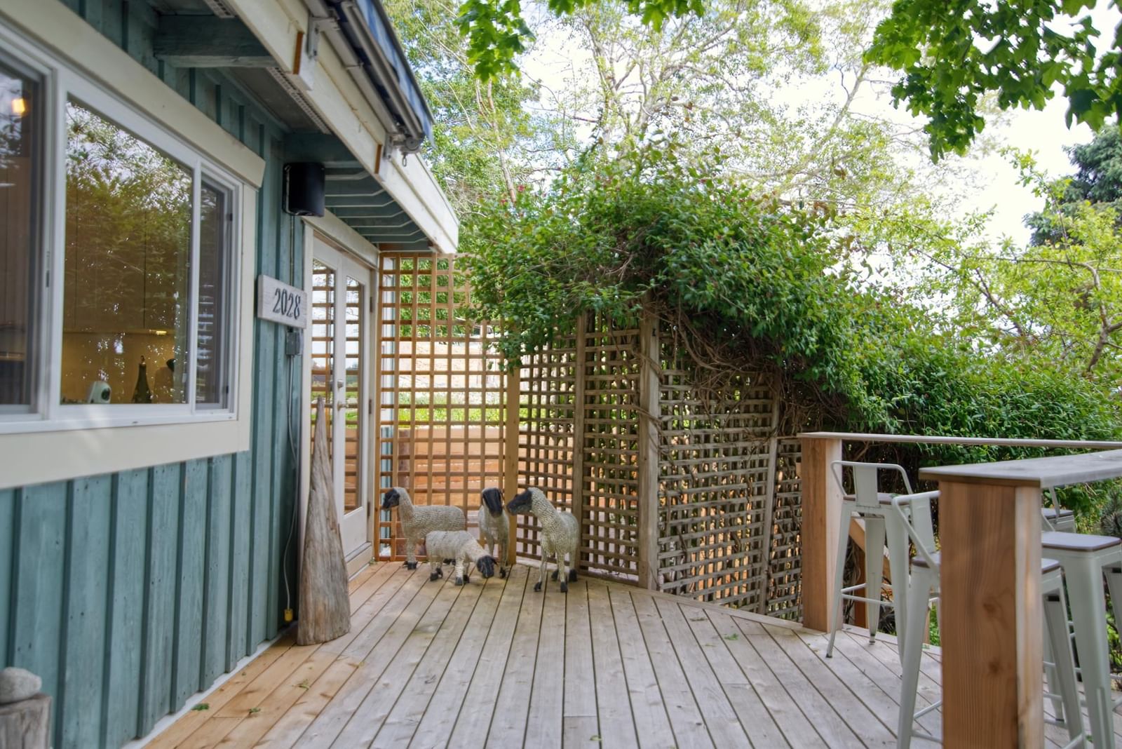 Listing Image 9