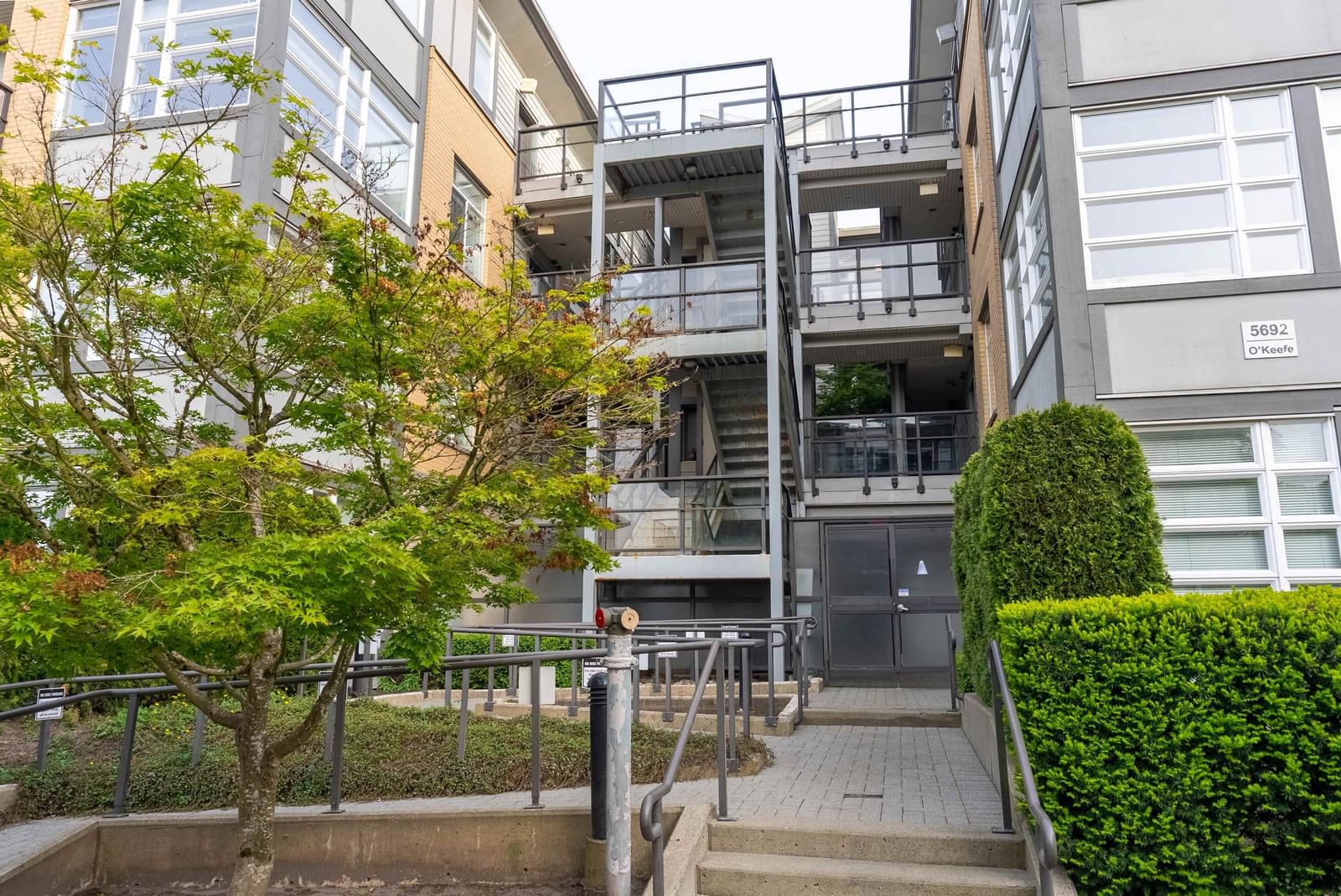 Listing Image 22