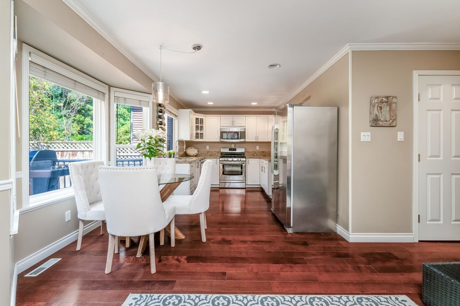Listing Image 15