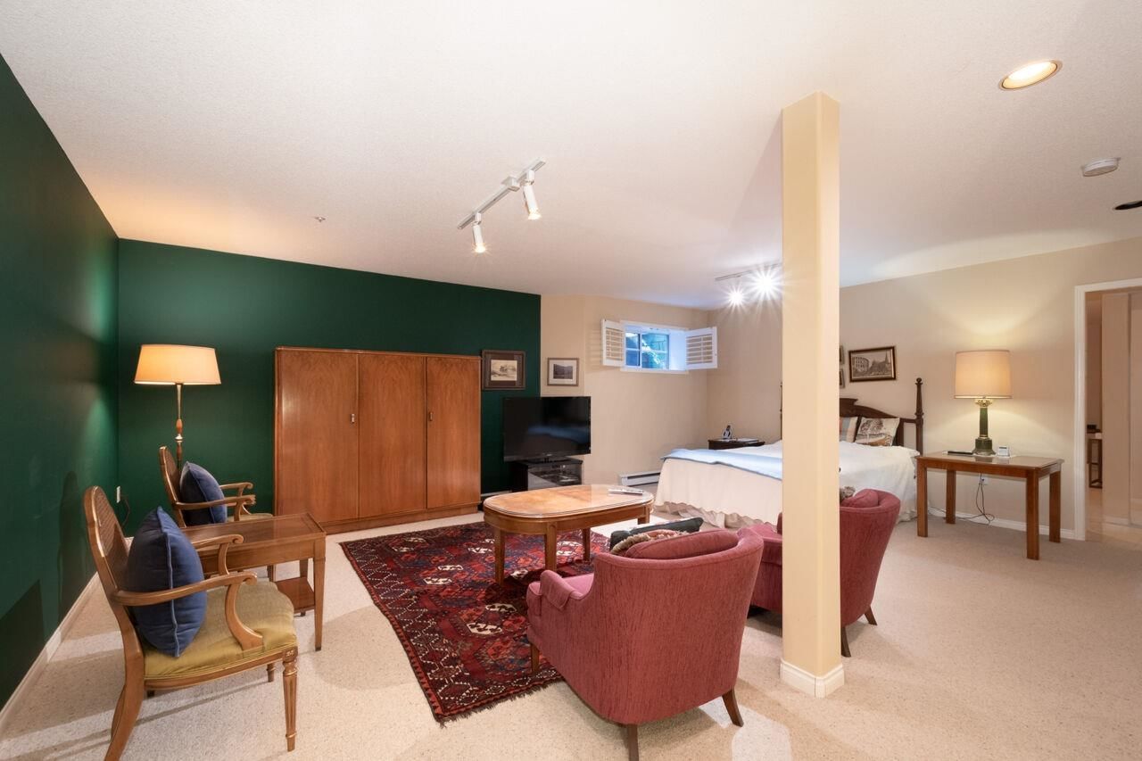 Listing Image 25