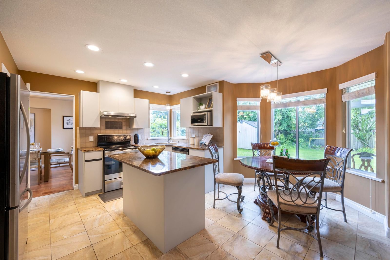 Listing Image 13
