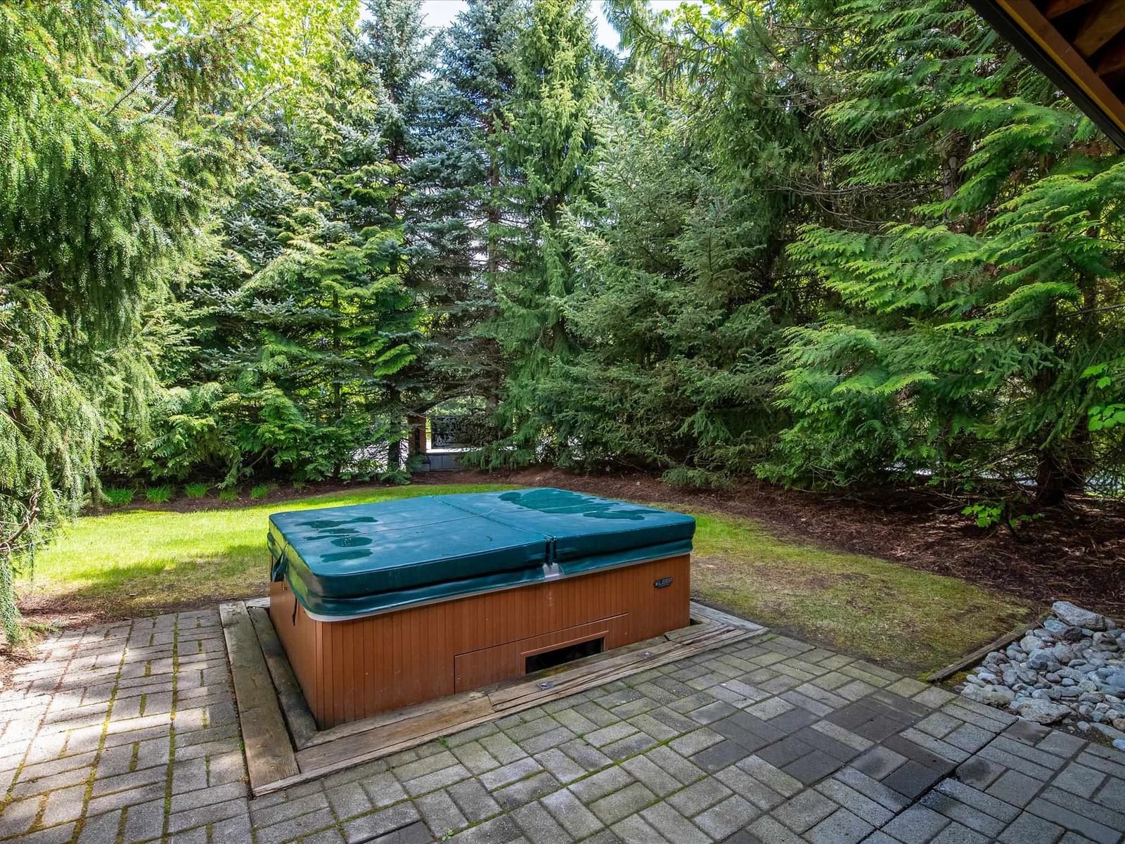 Listing Image 8