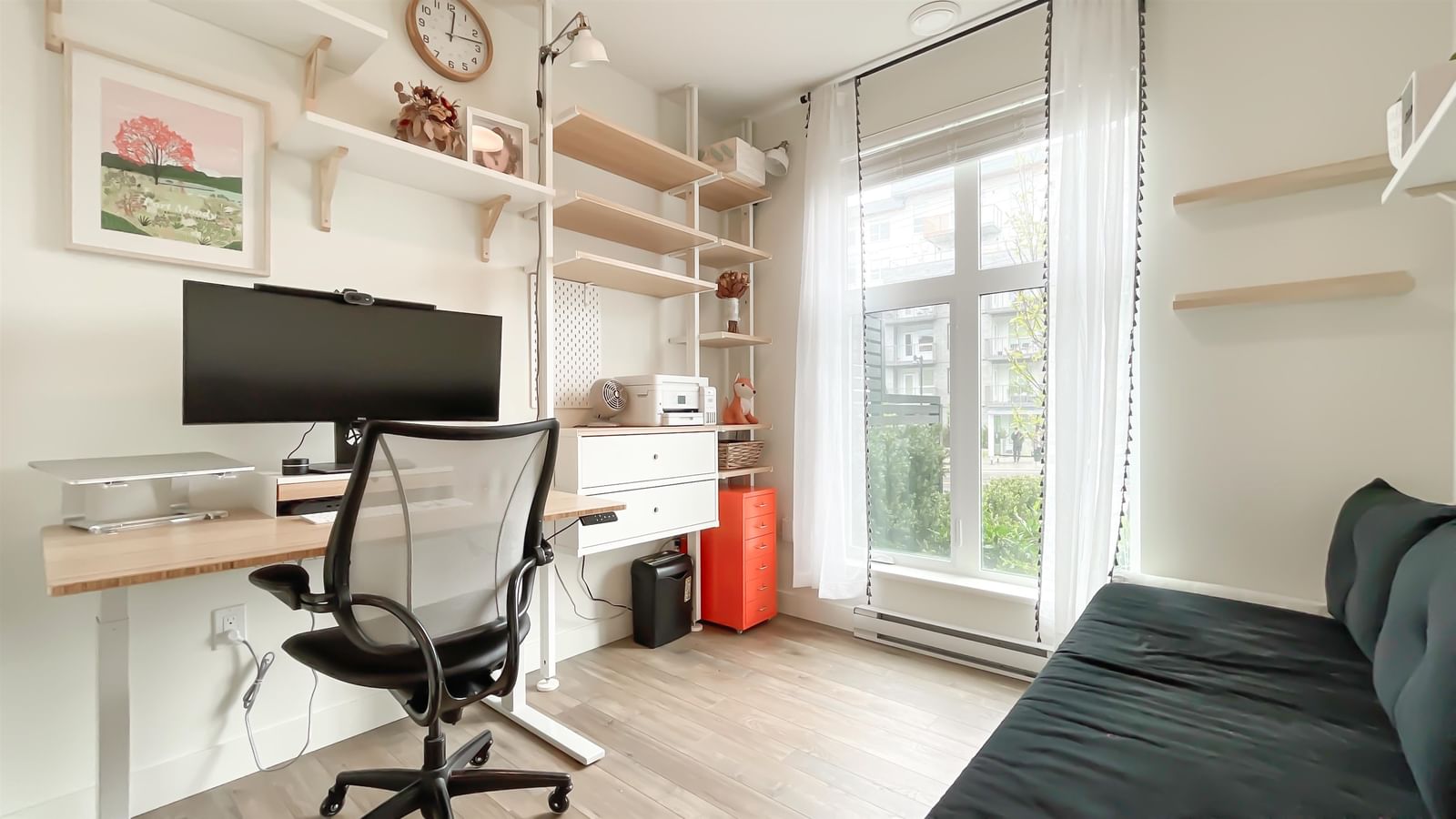 Listing Image 11