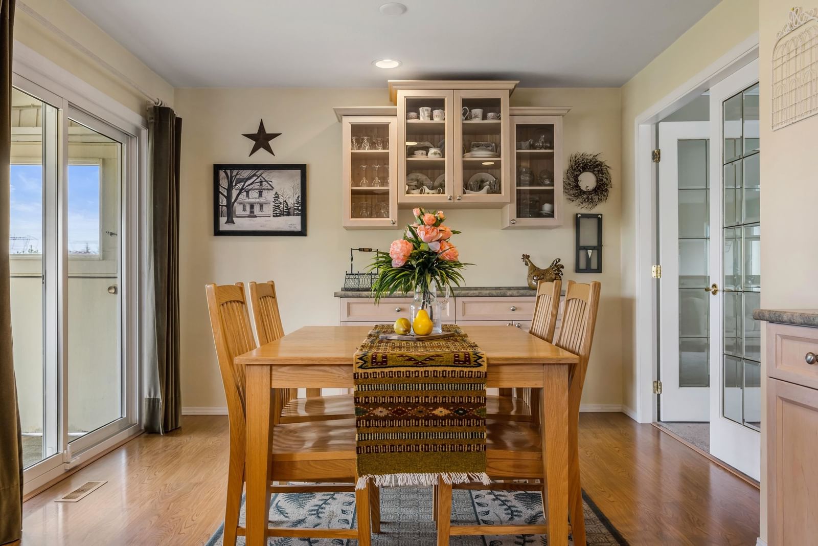 Listing Image 15