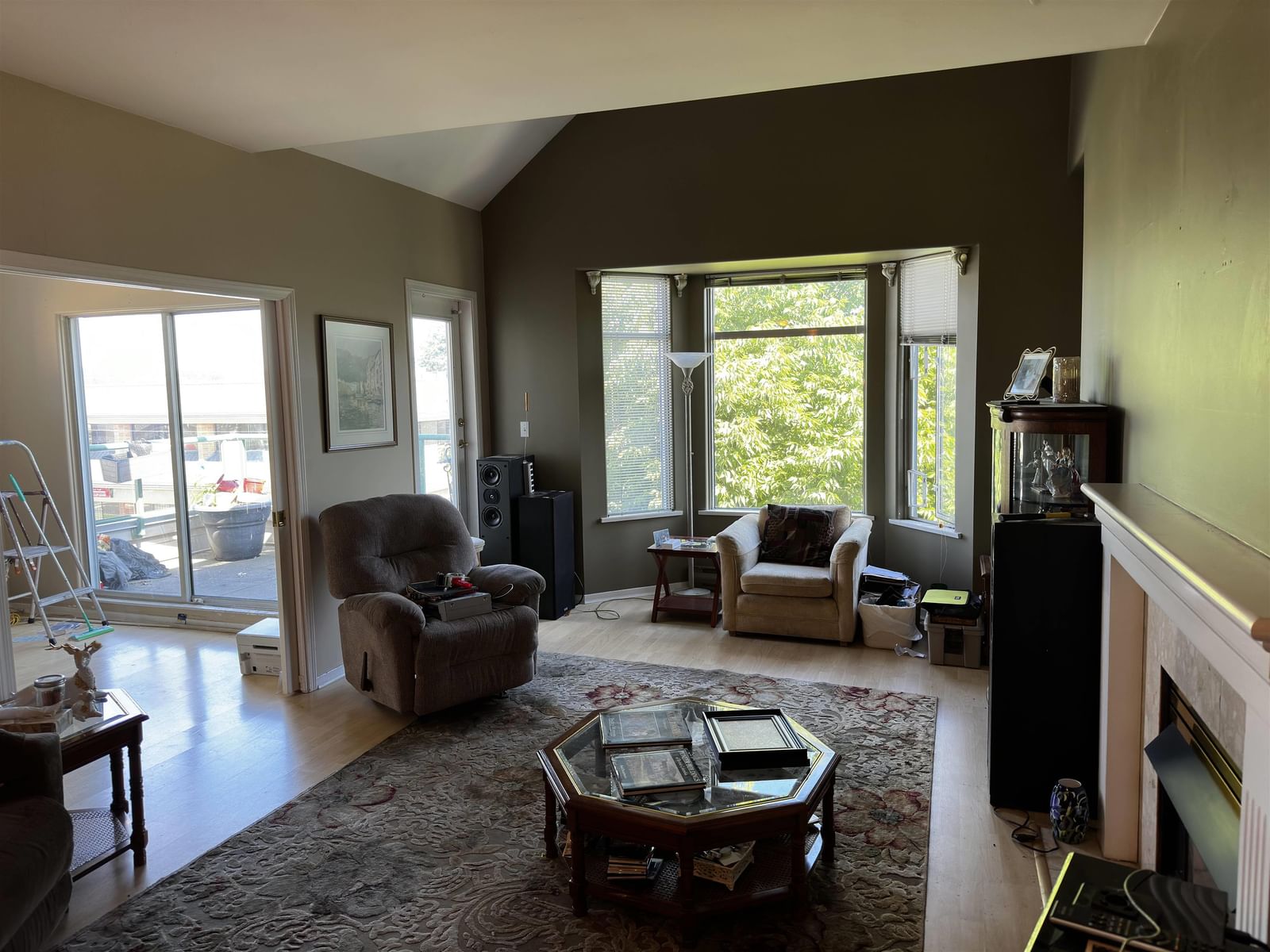 Listing Image 19