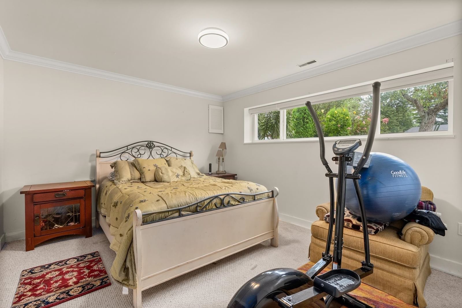 Listing Image 11