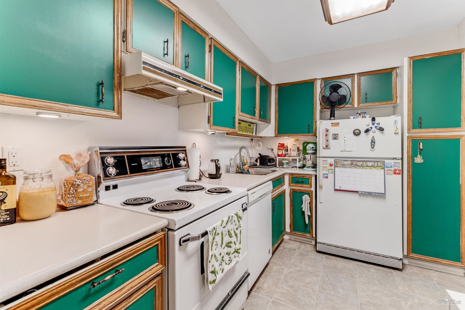 Listing Image 12