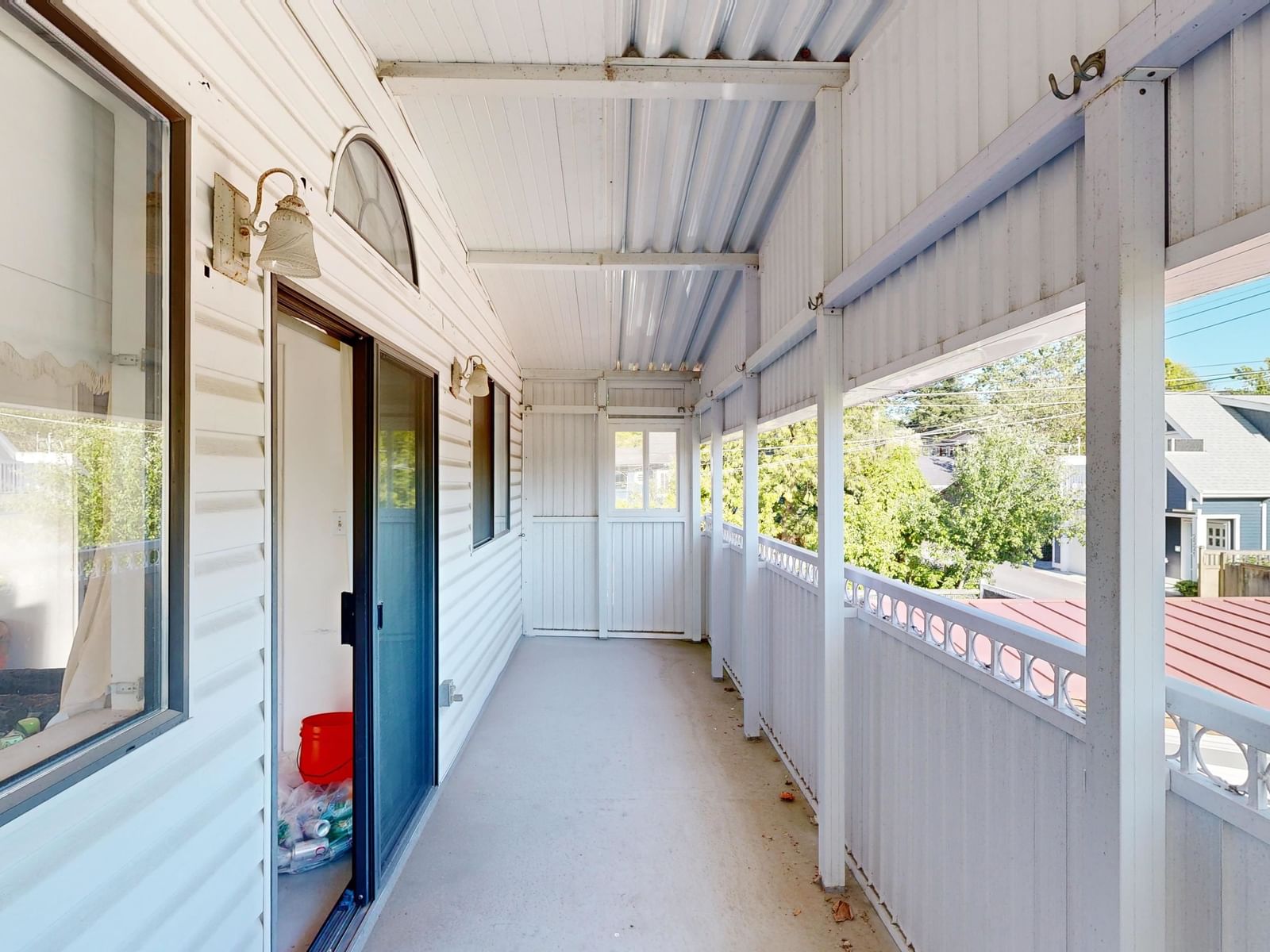 Listing Image 17