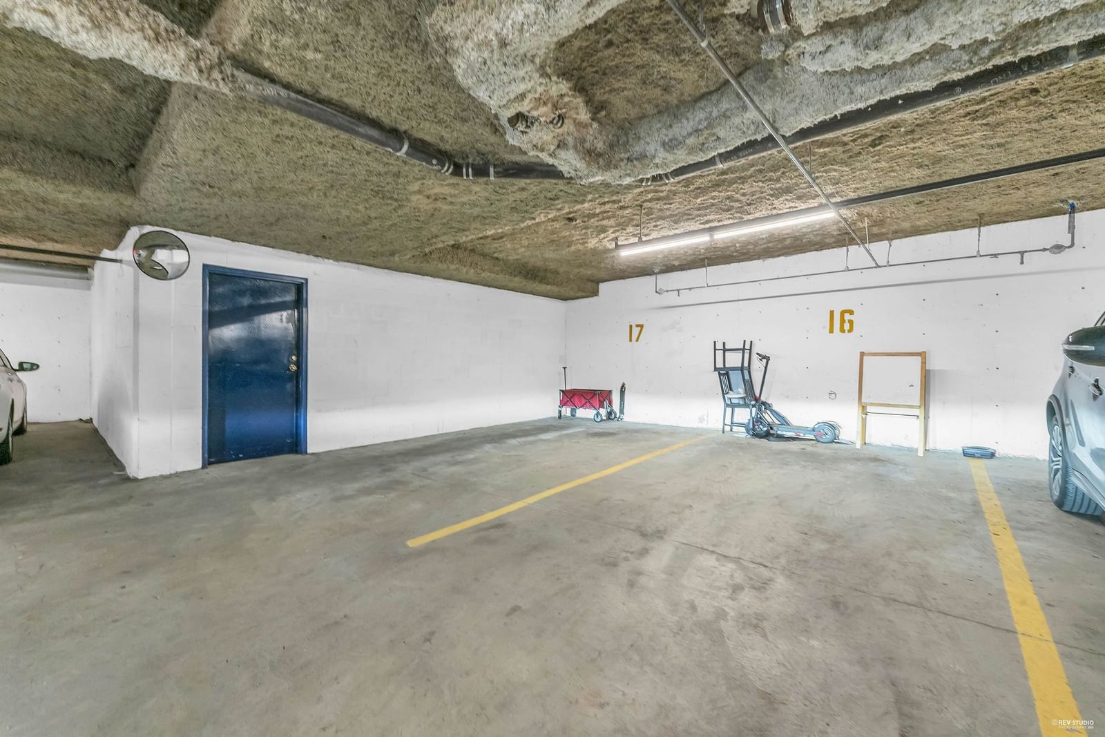 Listing Image 18