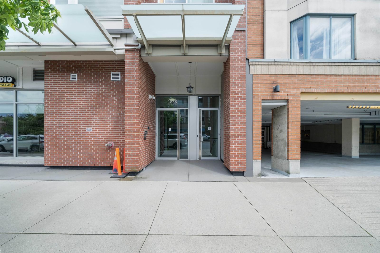 Listing Image 25