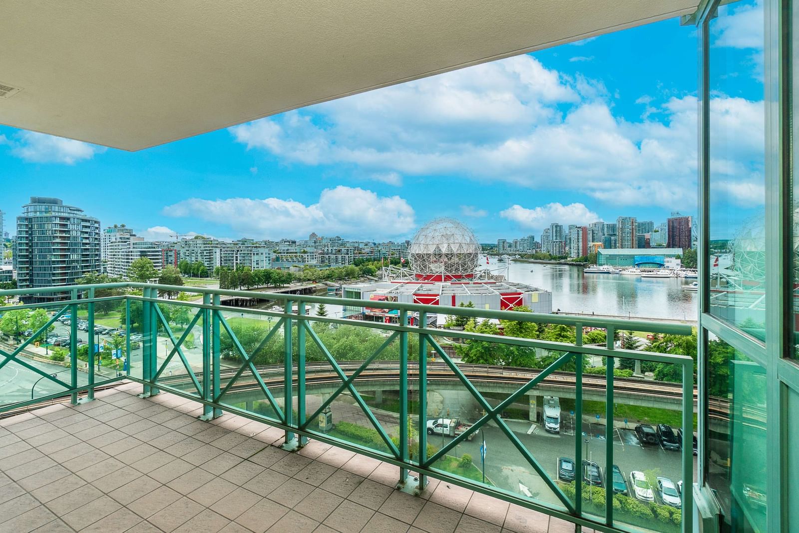 Listing Image 10