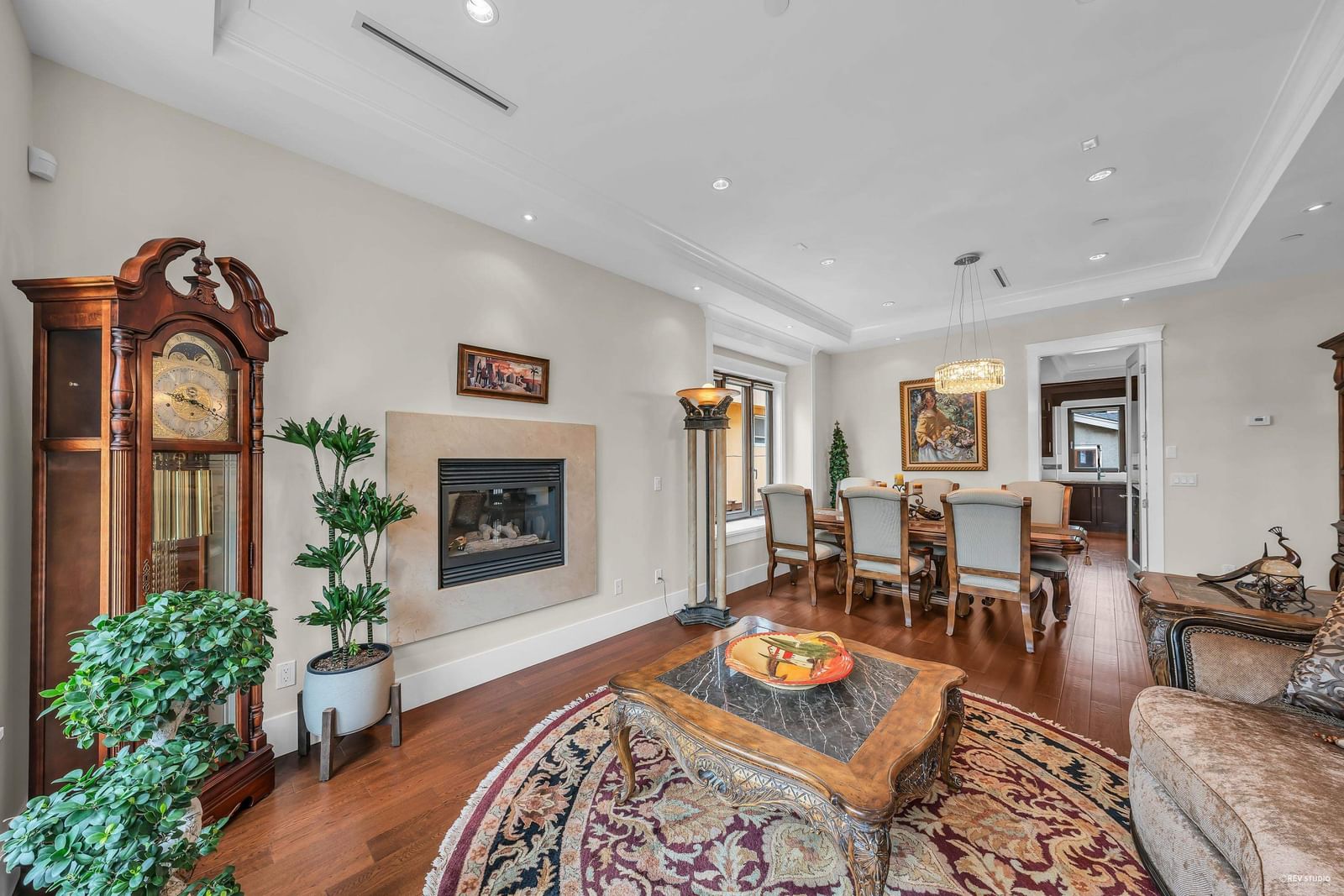Listing Image 8