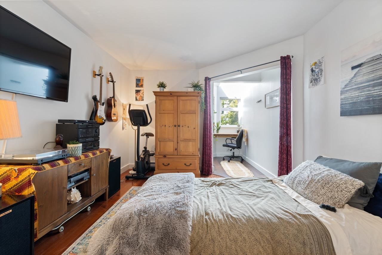 Listing Image 20