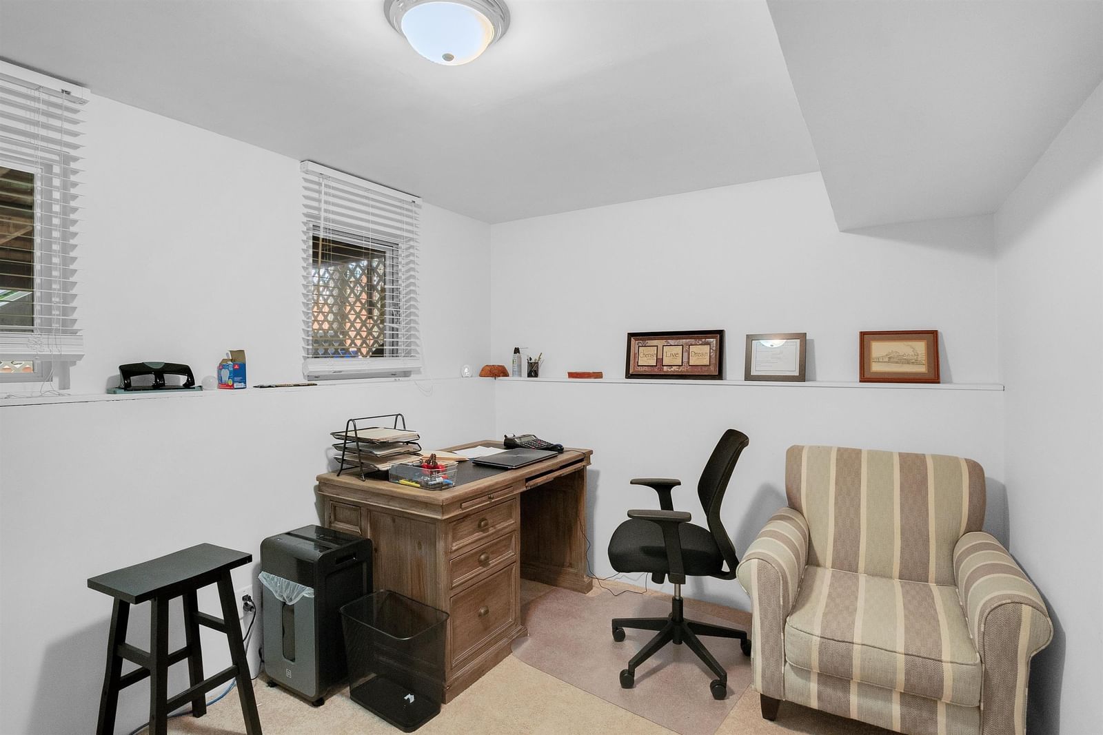 Listing Image 17