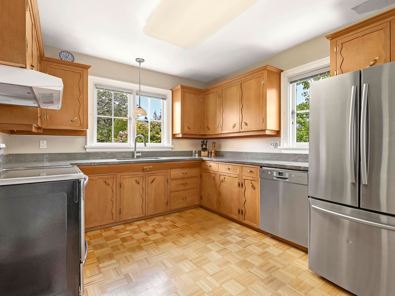 Listing Image 14