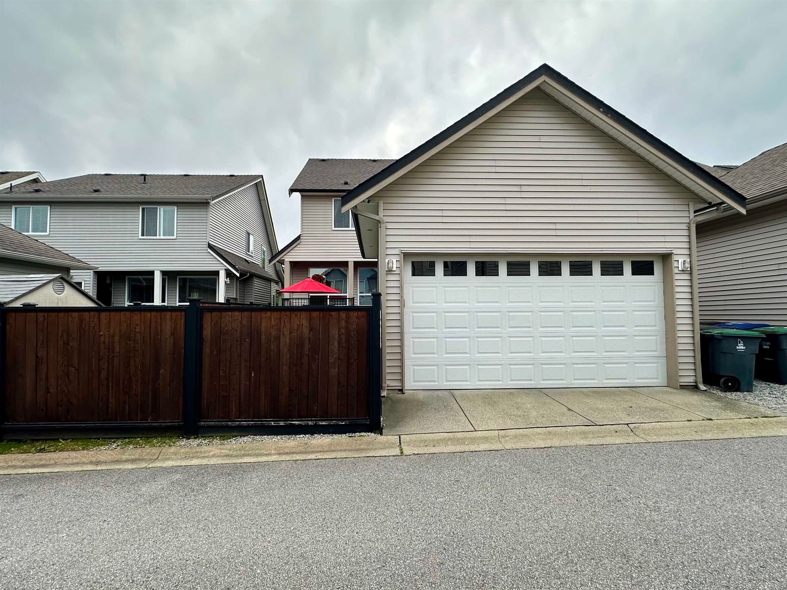 Listing Image 40