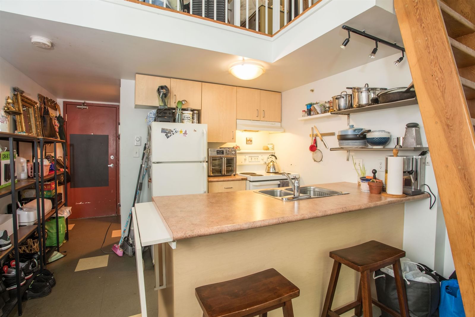 Listing Image 12