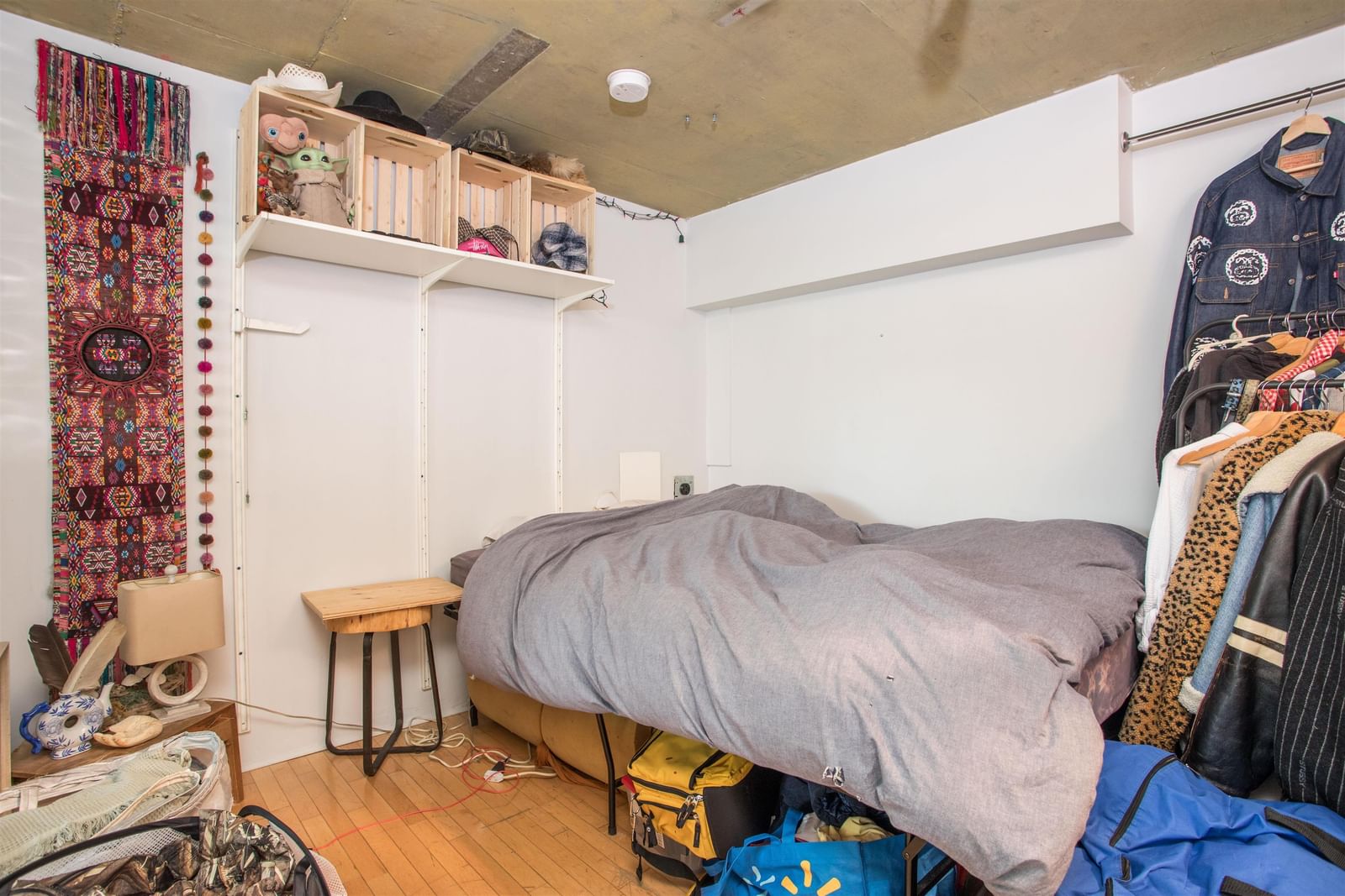 Listing Image 16