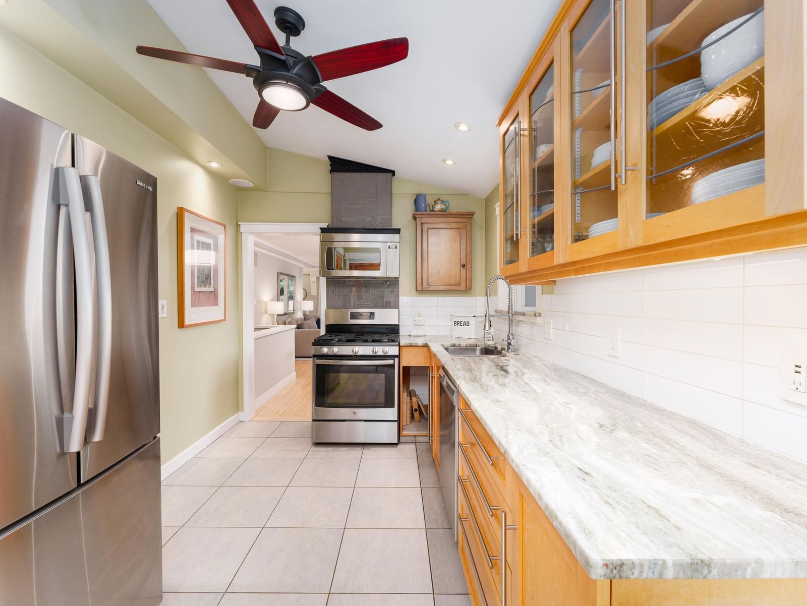 Listing Image 18
