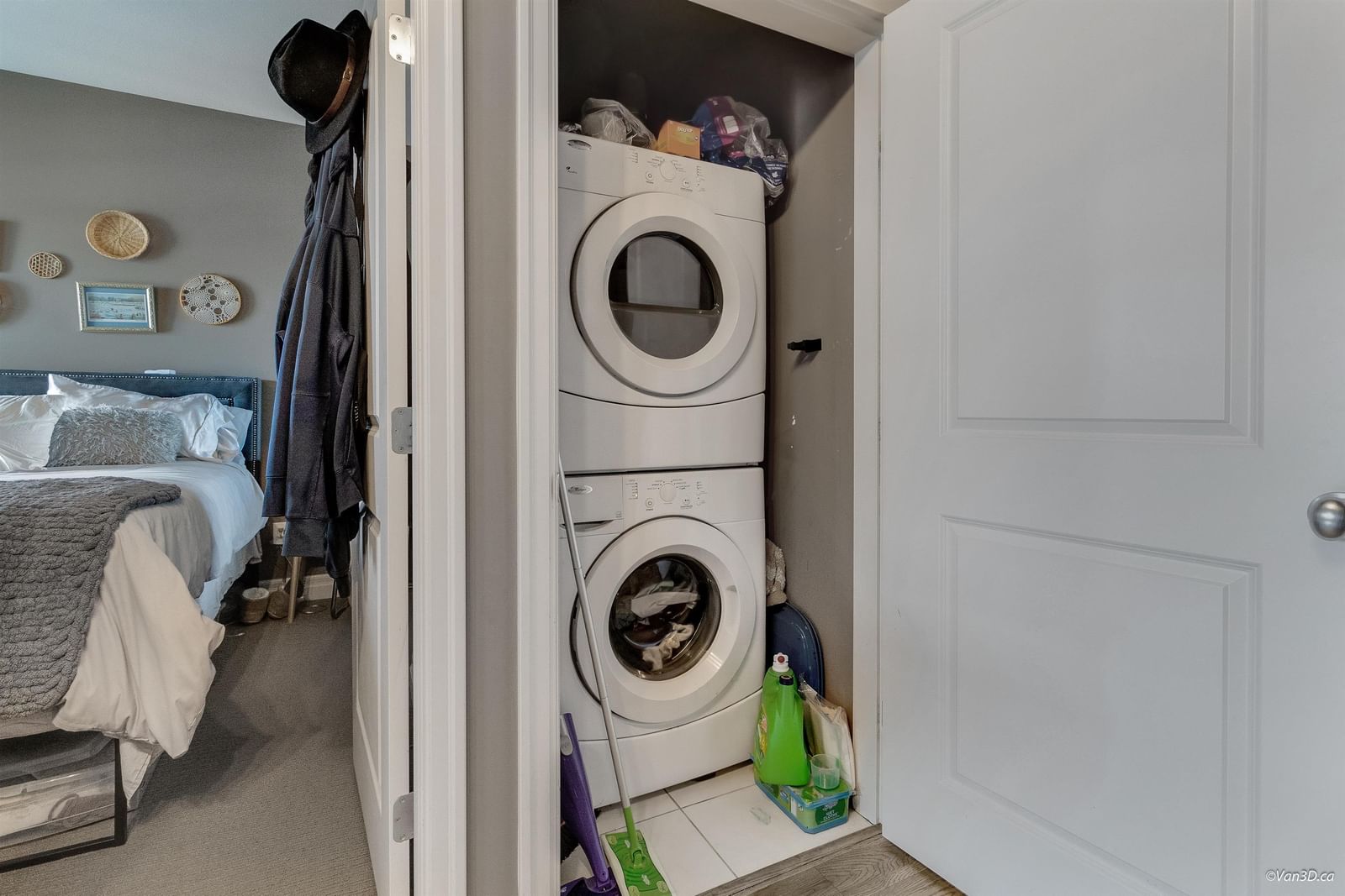 Listing Image 18