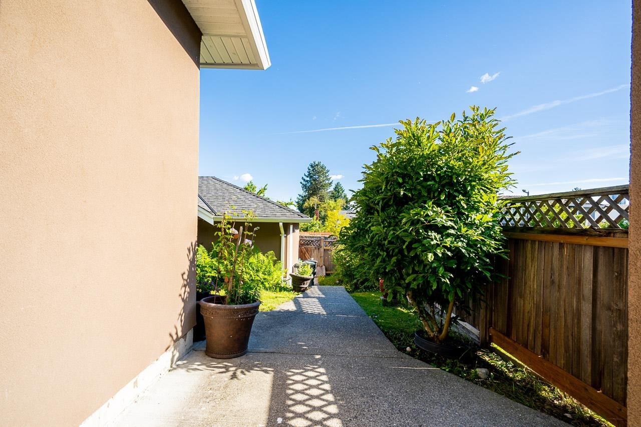Listing Image 33