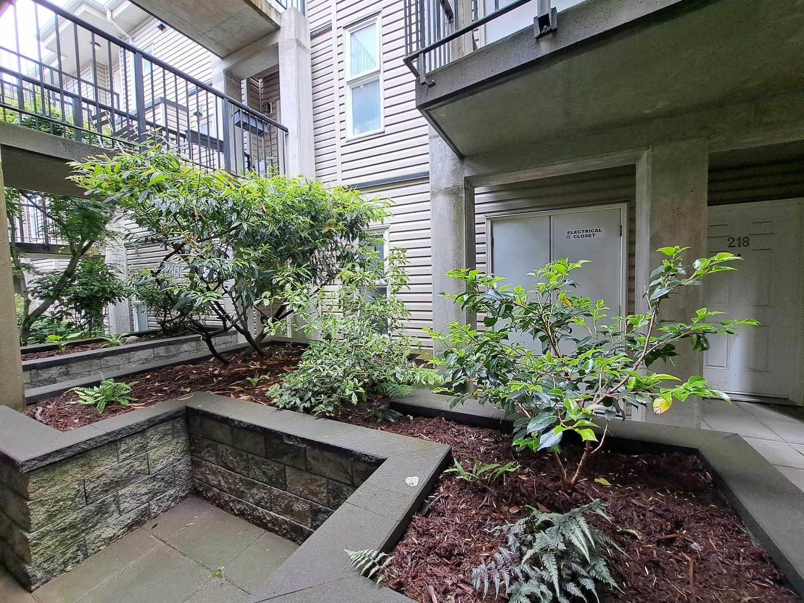 Listing Image 14