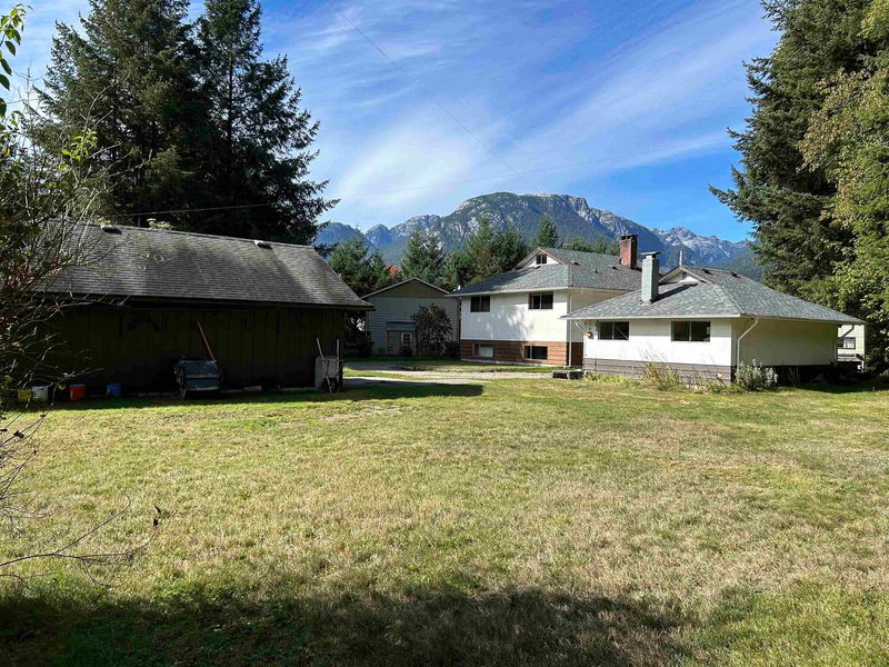 2306 Read Place, Squamish, British Columbia (MLS R2889914)