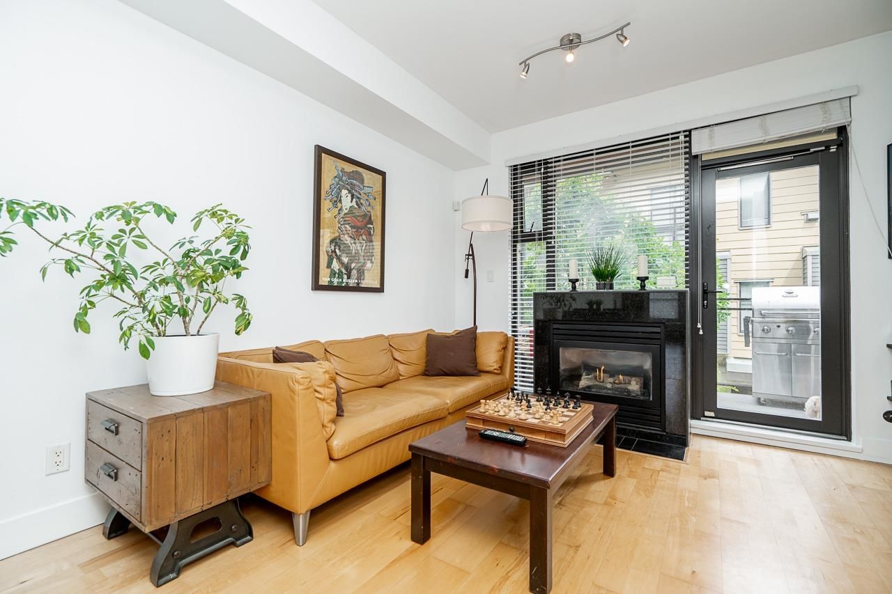 Listing Image 11