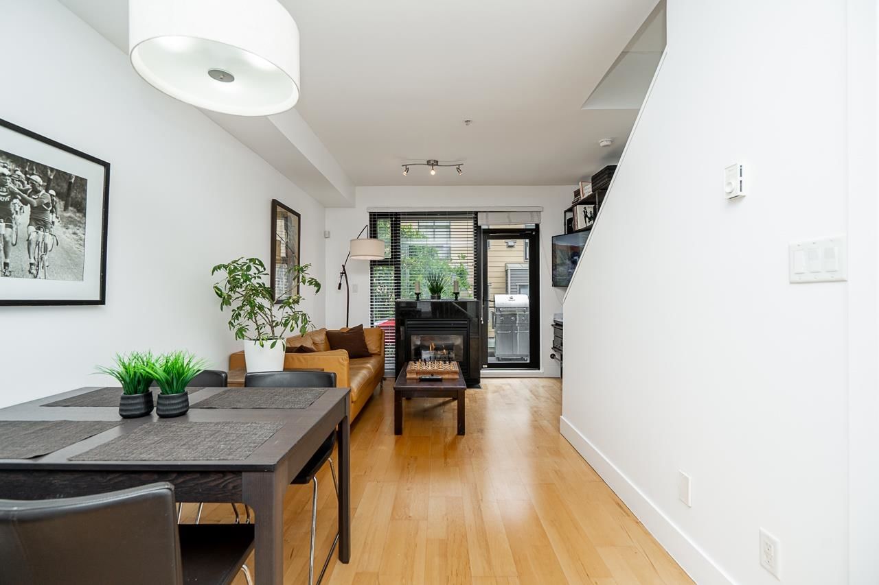 Listing Image 9