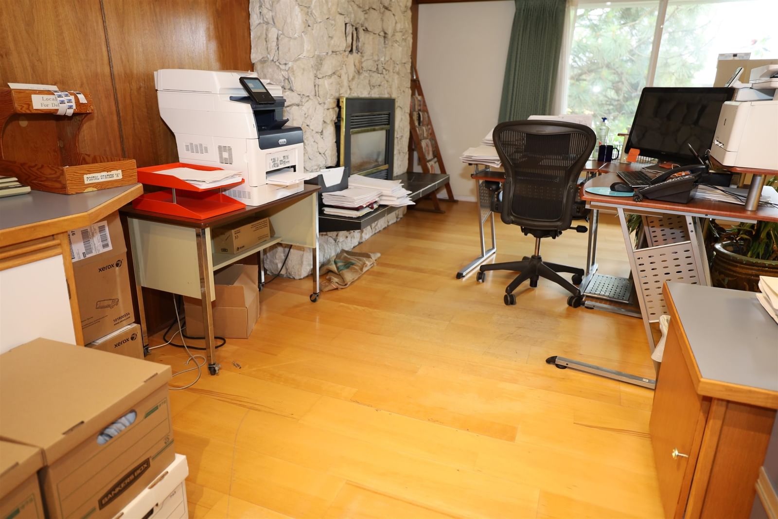 Listing Image 6