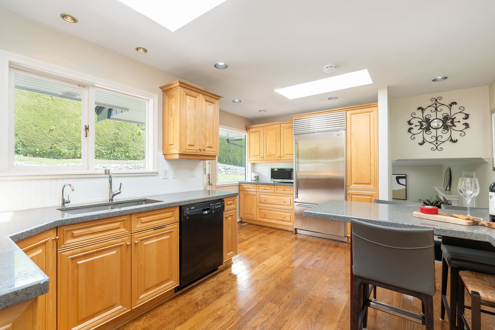 Listing Image 13