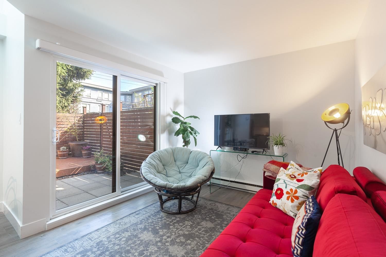Listing Image 10