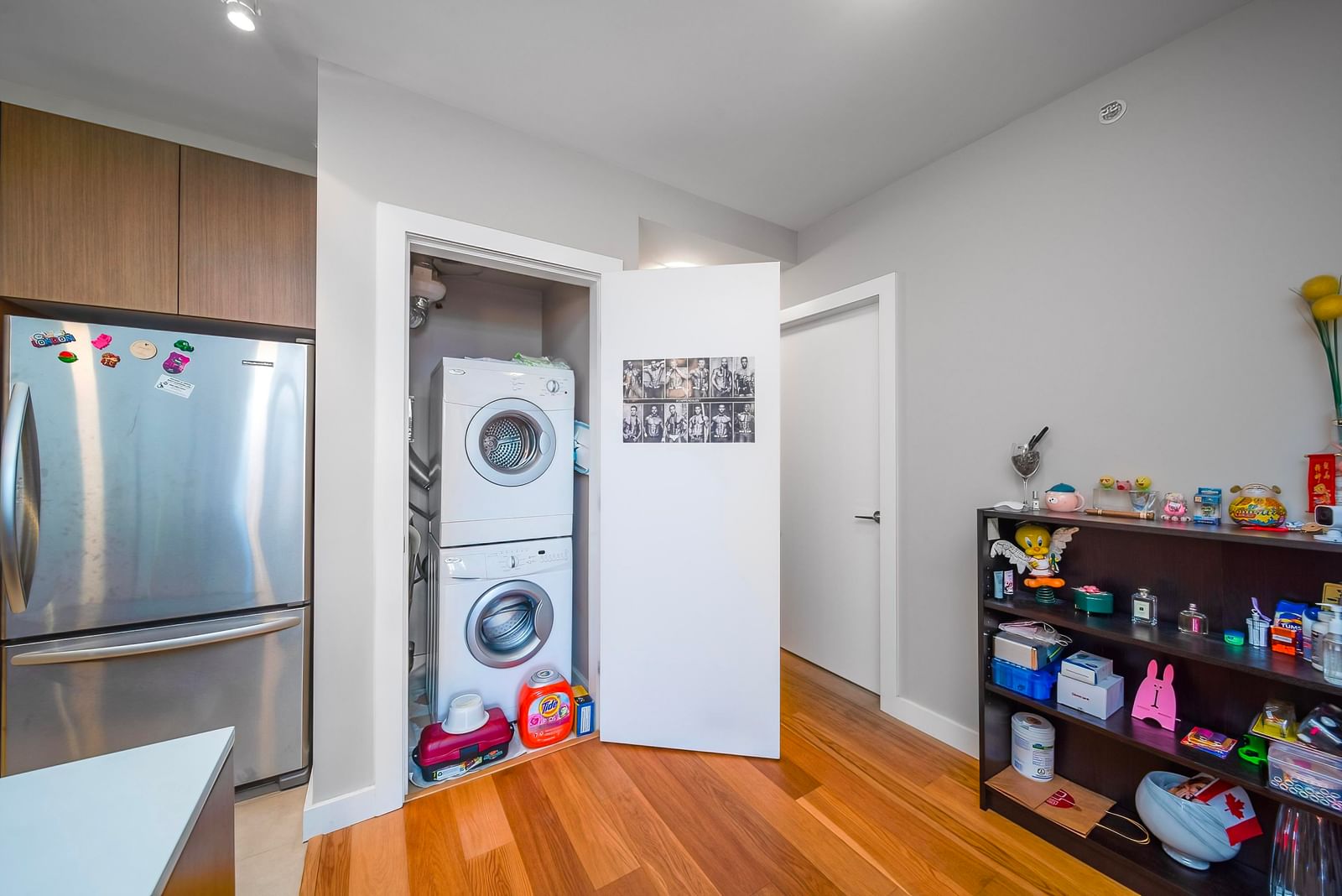 Listing Image 14