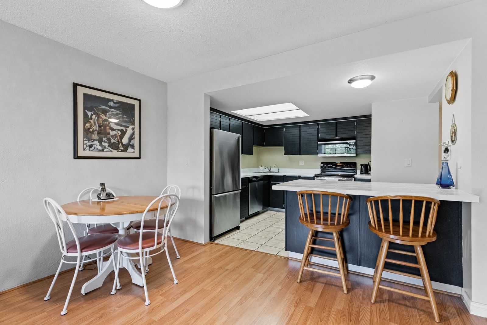 Listing Image 14