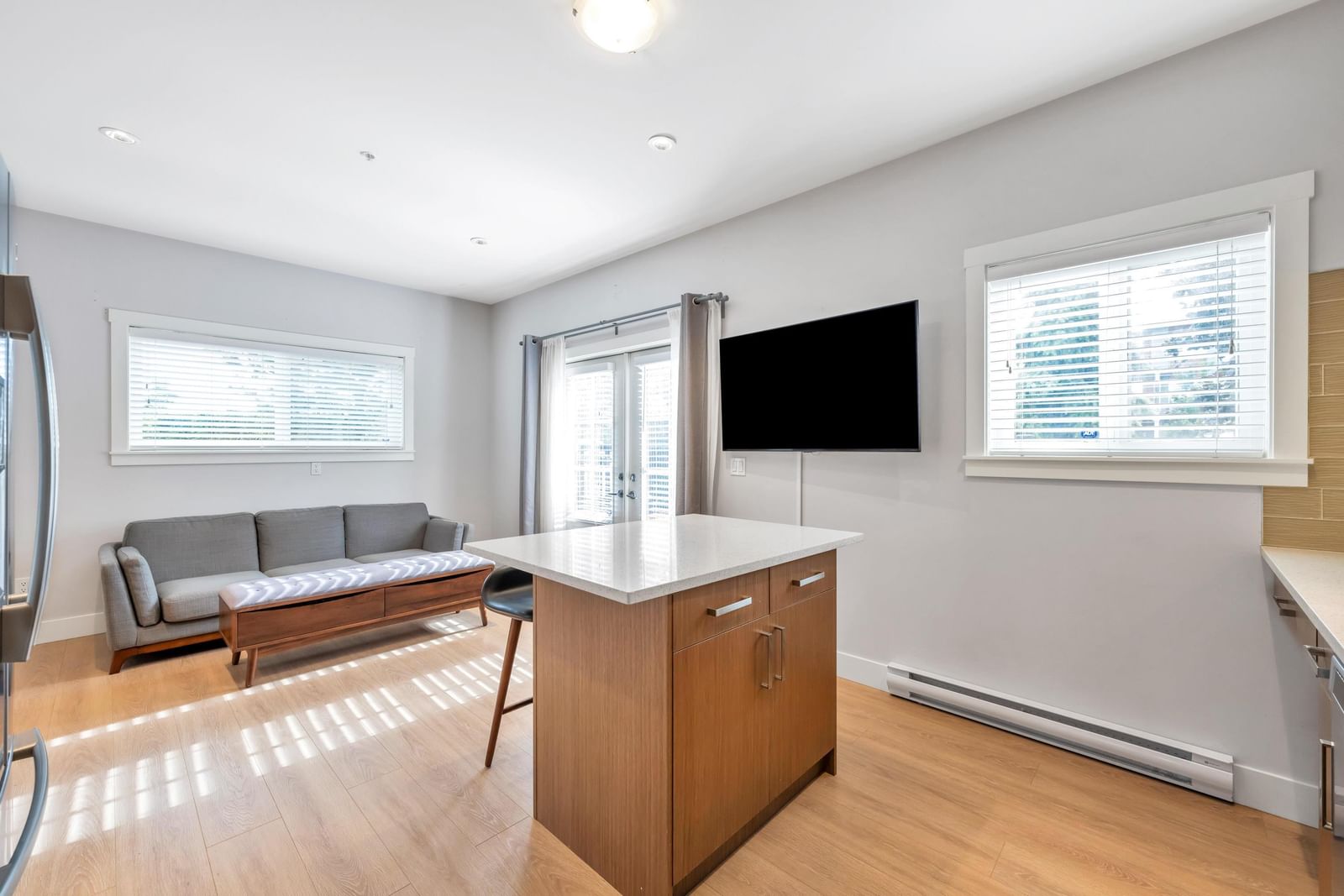 Listing Image 20