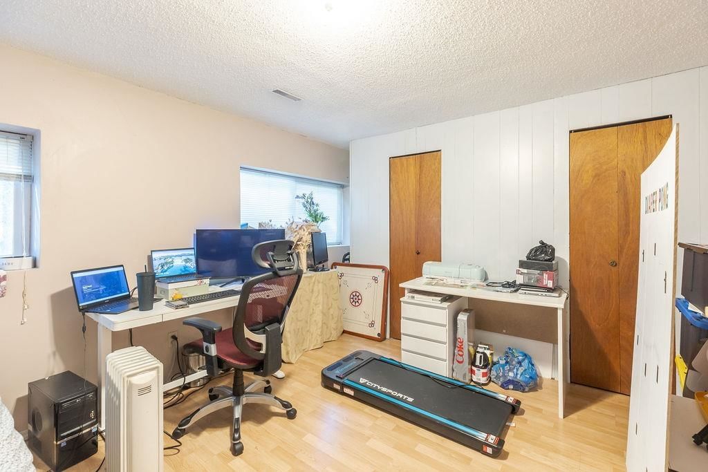 Listing Image 28
