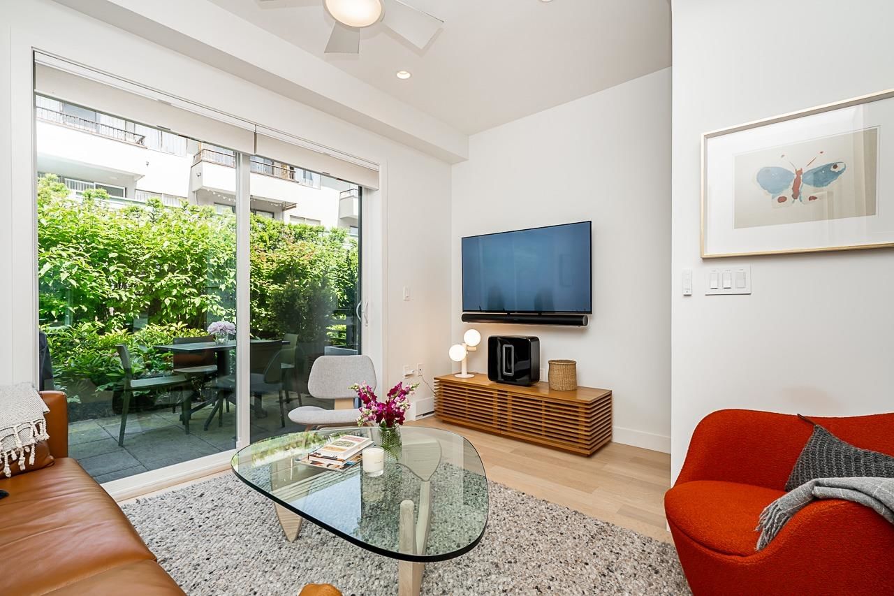 Listing Image 9