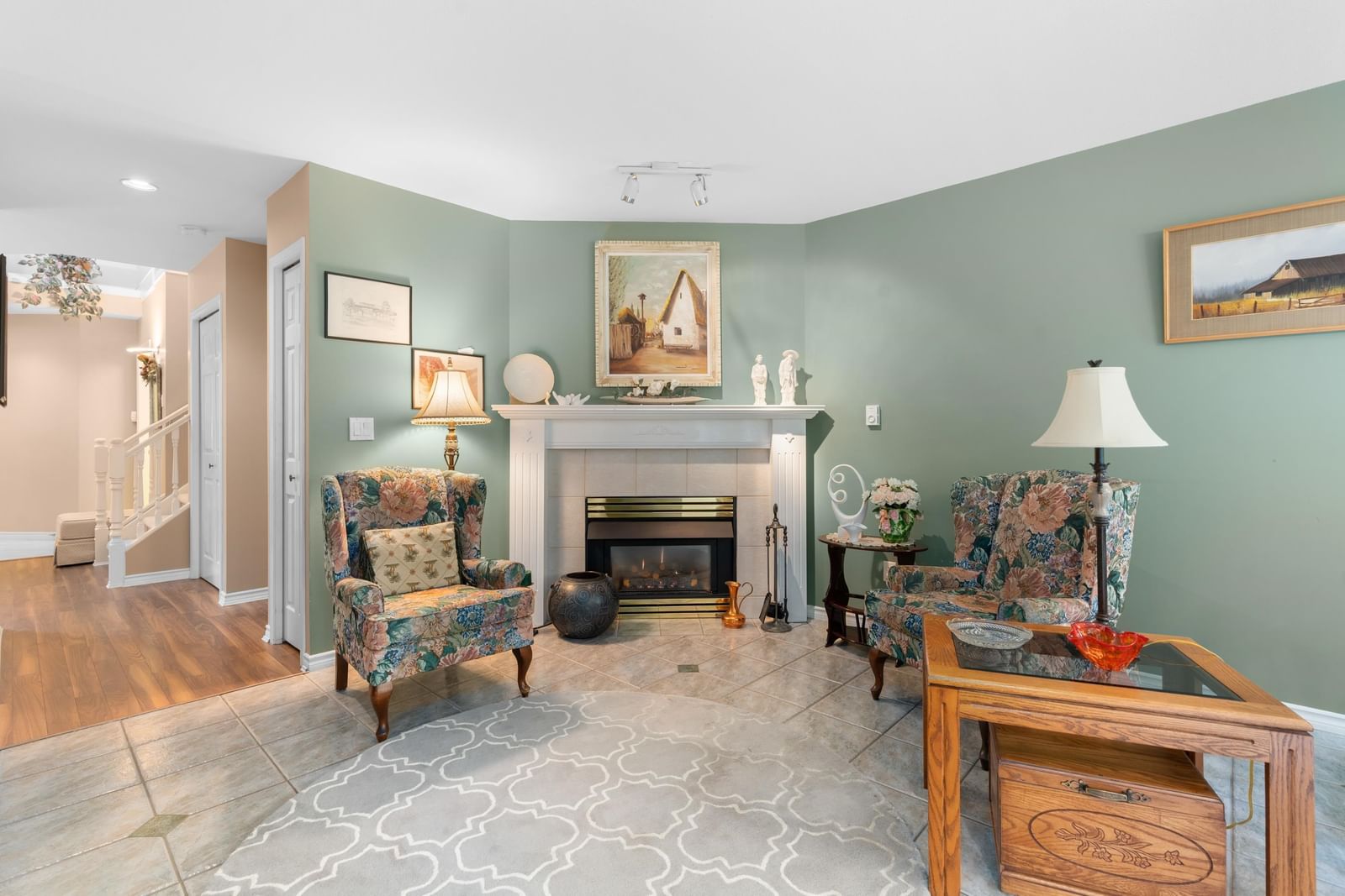 Listing Image 11