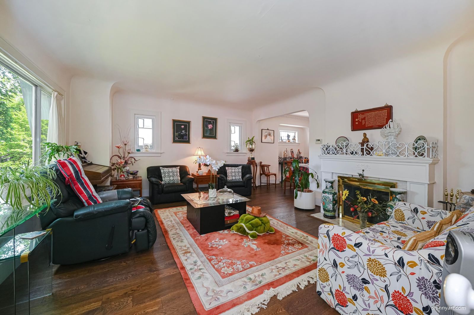 Listing Image 11