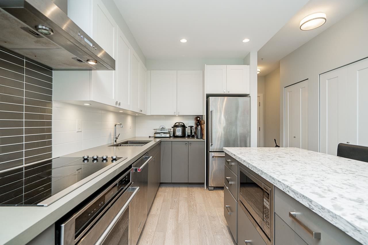 Listing Image 9