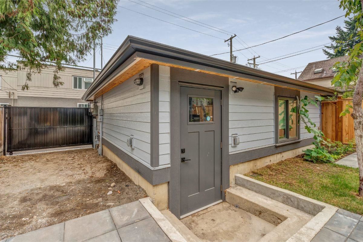 Listing Image 18