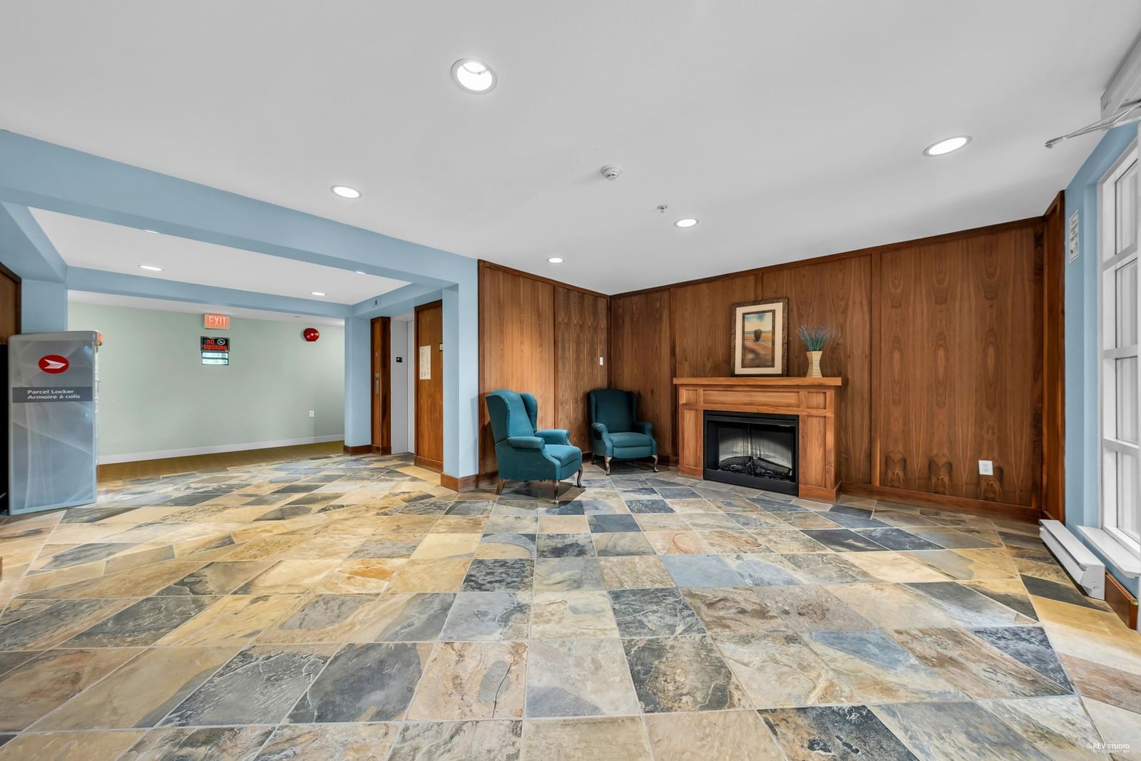 Listing Image 17