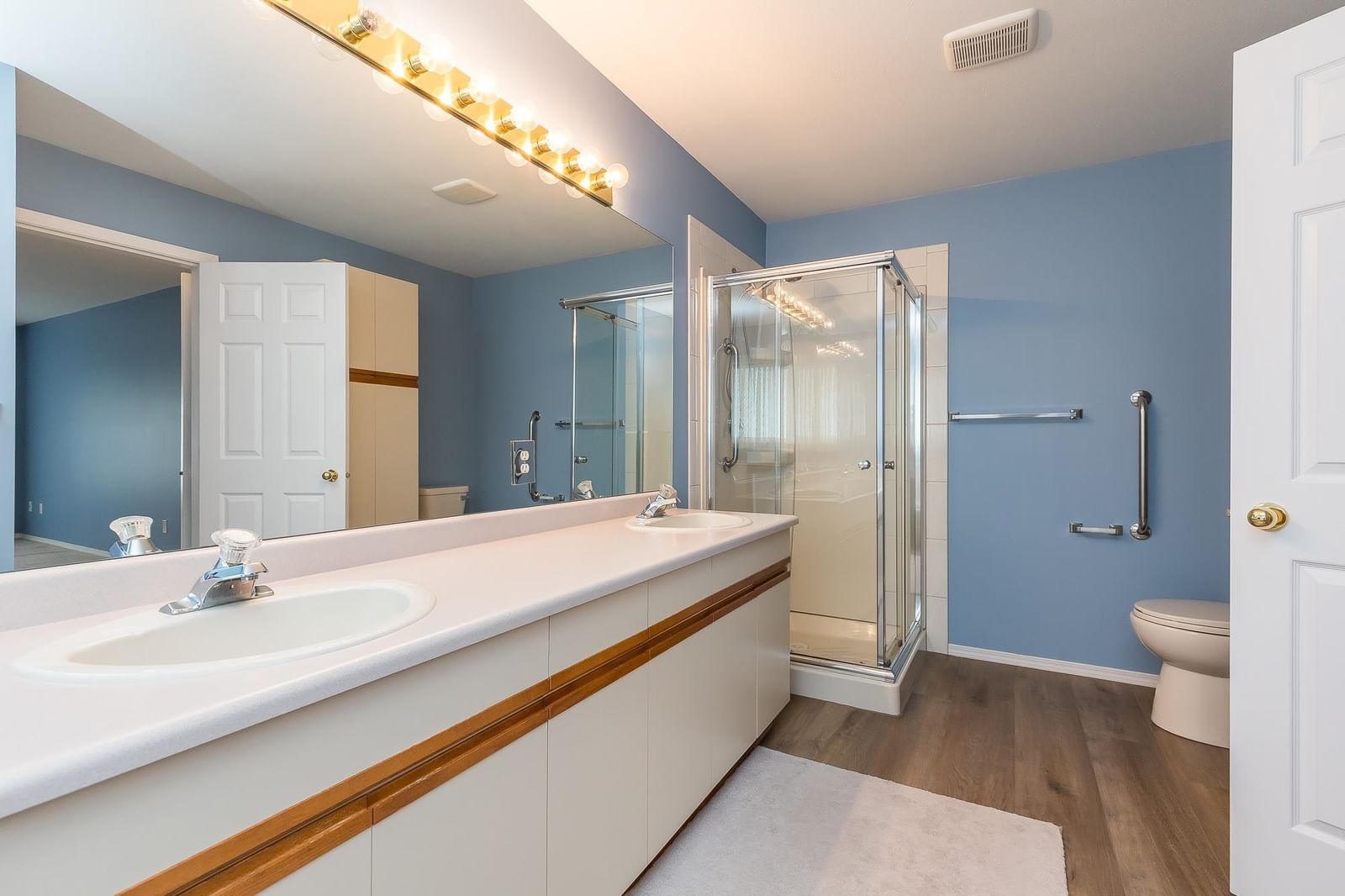 Listing Image 29