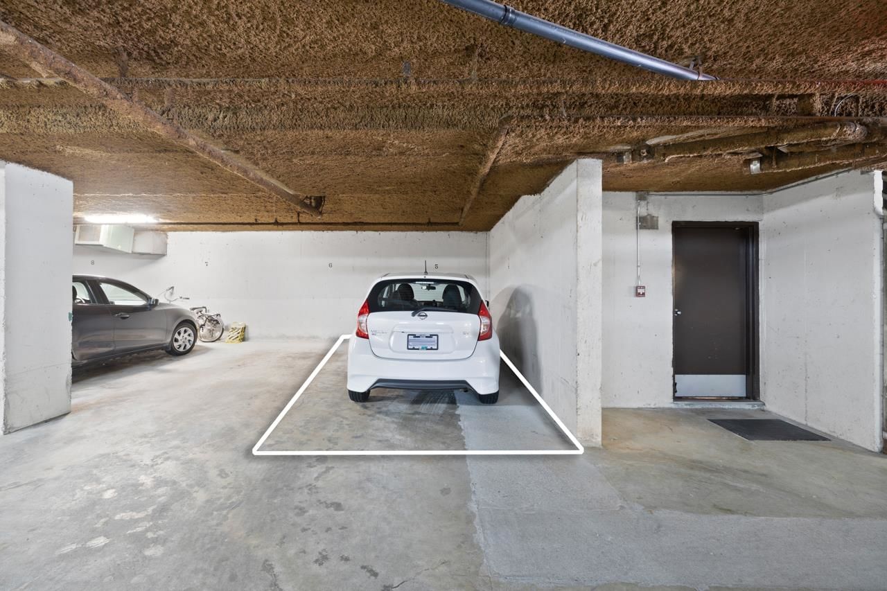 Listing Image 19