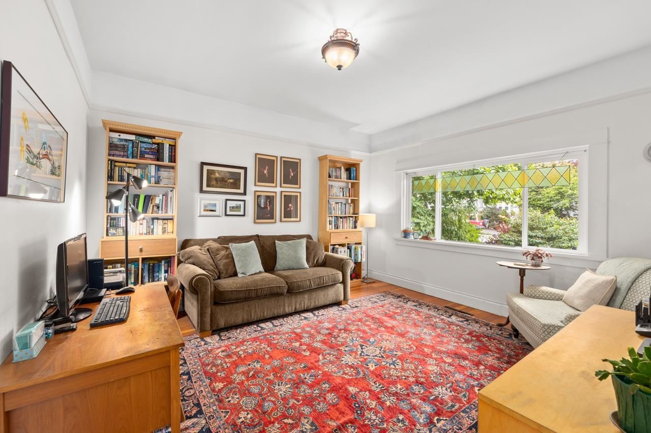 Listing Image 5