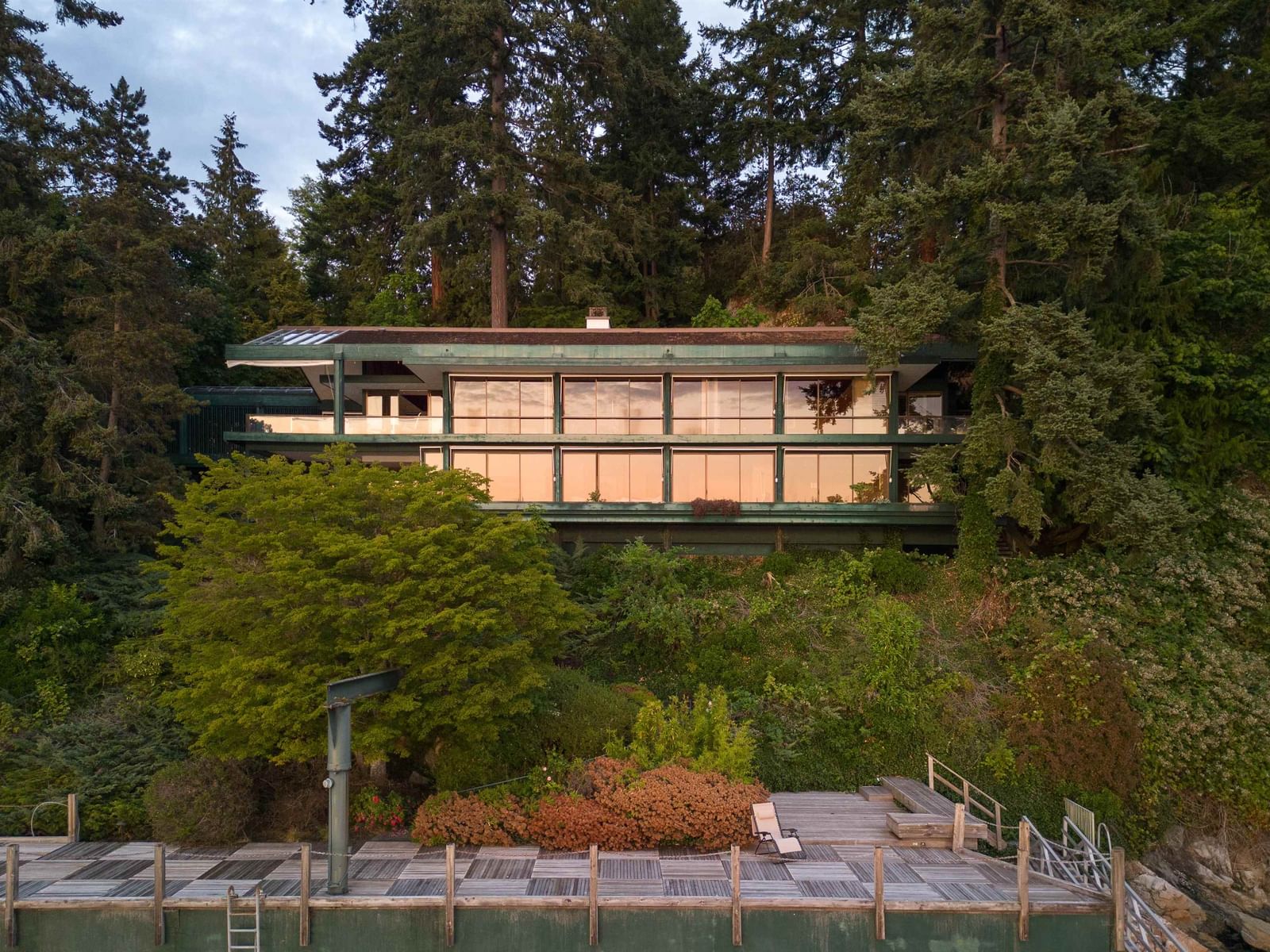 Listing Image 5
