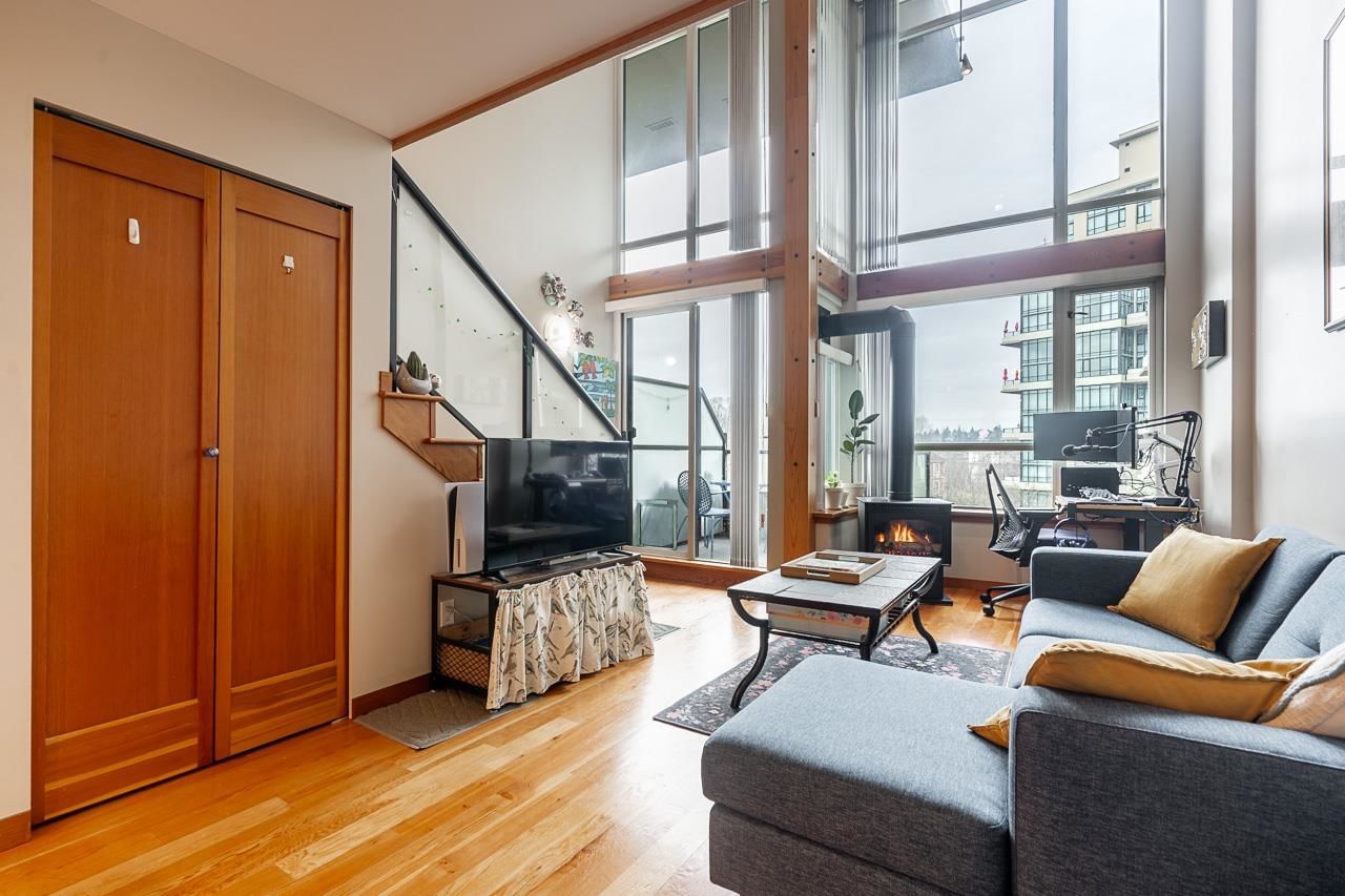 Listing Image 10