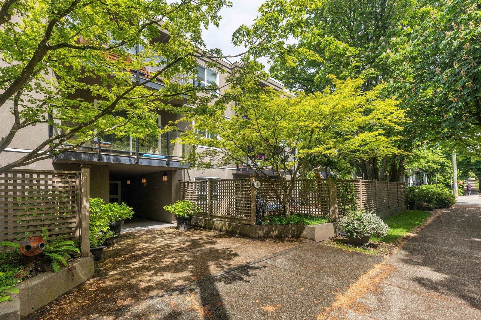 Listing Image 14
